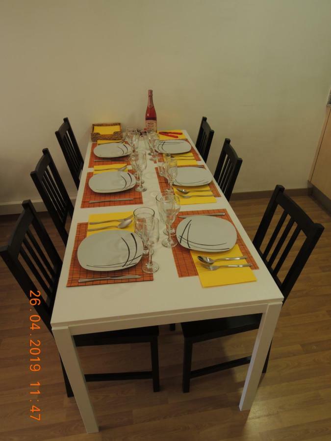 Apartament Jasmine Apartment เบซาลู ภายนอก รูปภาพ